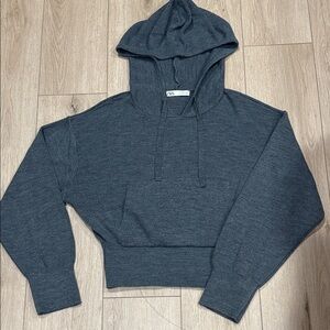 Zara Grey Hooded Sweater hoodie Sz L. Cropped , Pocket & long hood, NEW!